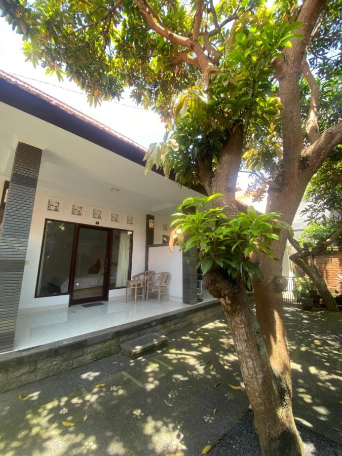 Nita Guest House Bali Canggu Exterior foto